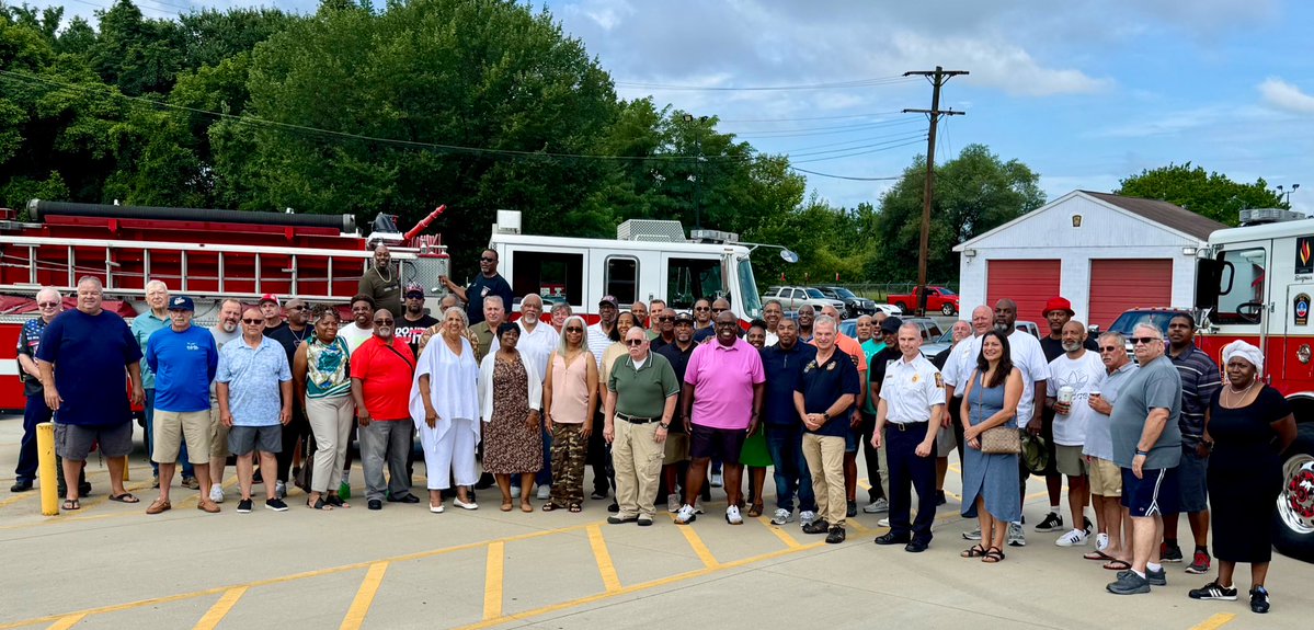 dcfireems's tweet image. Retired members of @dcfireems got the opportunity to renew old friendships and swap stories at a breakfast sponsored by @IAFF36 and the @dcfireemsfound. The event was held at the Training Academy of #DCsBravest