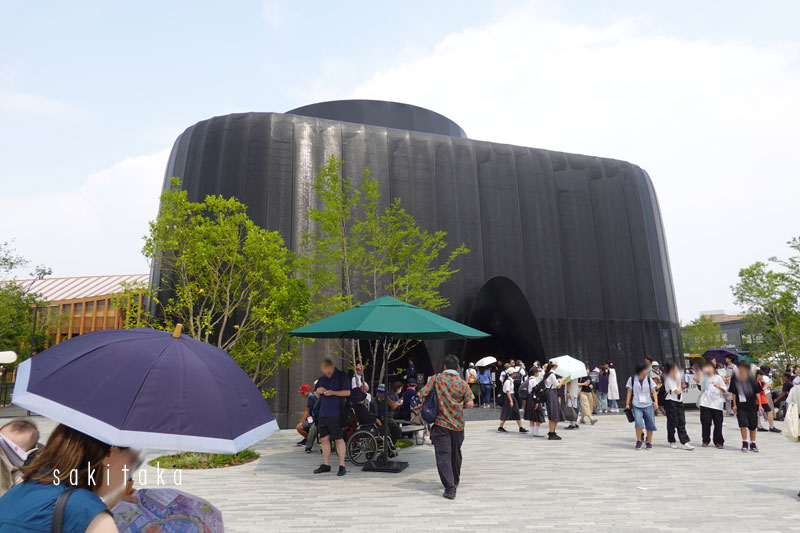 rapidag1's tweet image. Signeture Pavilion 06 いのちの未来　遠藤治郎　黒いけど今は水を流しているので、今は涼しいだろう　＃関西万博
