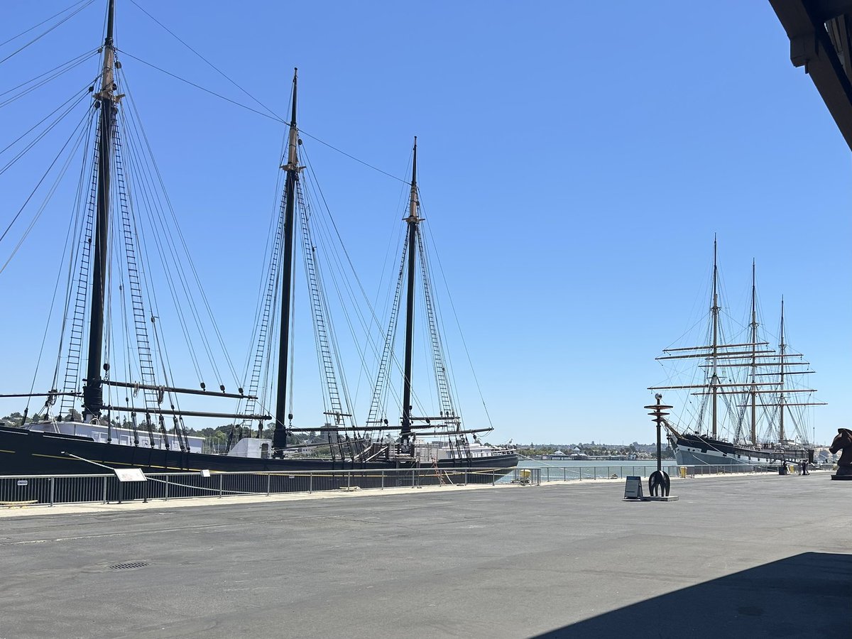 madscienceskill's tweet image. Had lunch @MareIslandBrew company and got to look at the historic ships!