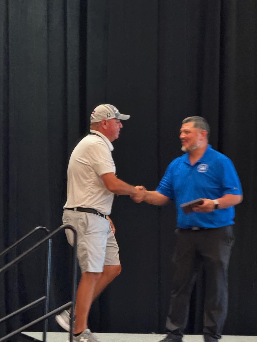 VVHS Hawk Athletics tweet media