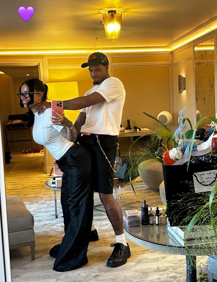 FearedBuck's tweet image. NFL star Ja’Marr Chase and his girlfriend are going viral after their pictures hit the timeline.