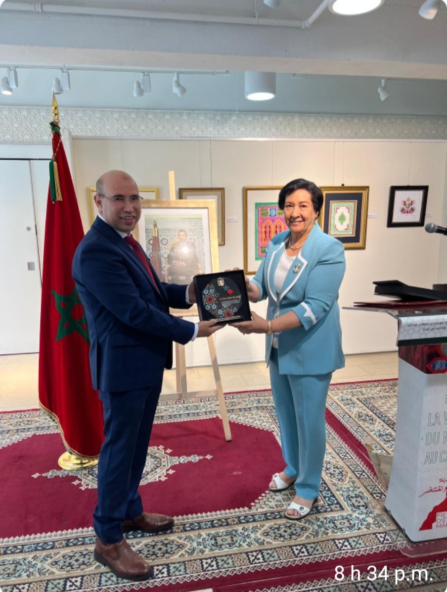Morocco in Ottawa (@moroccoottawa) on Twitter photo L'Amb. de Sa Majesté le Roi a rendu hommage ce jour à #Montréal à Nouredine Ezzairi, rep. #RAM #canada, à Mahdi Gaouane, CMA #ambmarocottawa et à <a href="/HoudaZem/">Houda Zemmouri</a>, Directrice de #DarAlmaghrib, pour leurs performances diplomatiques & professionnelles alors qu'ils achèvent leur mandat. L'Amb. de Sa Majesté le Roi a rendu hommage ce jour à #Montréal à Nouredine Ezzairi, rep. #RAM #canada, à Mahdi Gaouane, CMA #ambmarocottawa et à <a href="/HoudaZem/">Houda Zemmouri</a>, Directrice de #DarAlmaghrib, pour leurs performances diplomatiques & professionnelles alors qu'ils achèvent leur mandat.