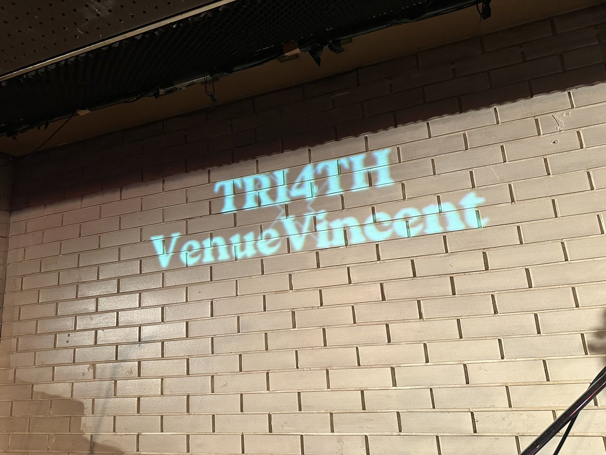 TRI4TH's tweet image. TRI4TH × Venue Vincent
@横浜Thumbs Up
思わずニヤッとしてしまう2マンライブ。
昨年の Nagasaki City Jazz での縁がこの日に繋がり、自分達も光栄です。
音楽愛、ライブ愛に満ち溢れた夜。どうもありがとうございました!
SARO 君、誕生日おめでとうございます!