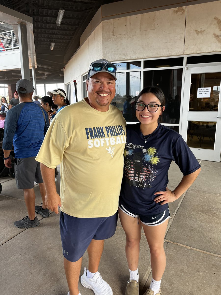 I SPY!!

Returning and incoming Plainsmen softball players…

Excited to get the 25-26 season started!!