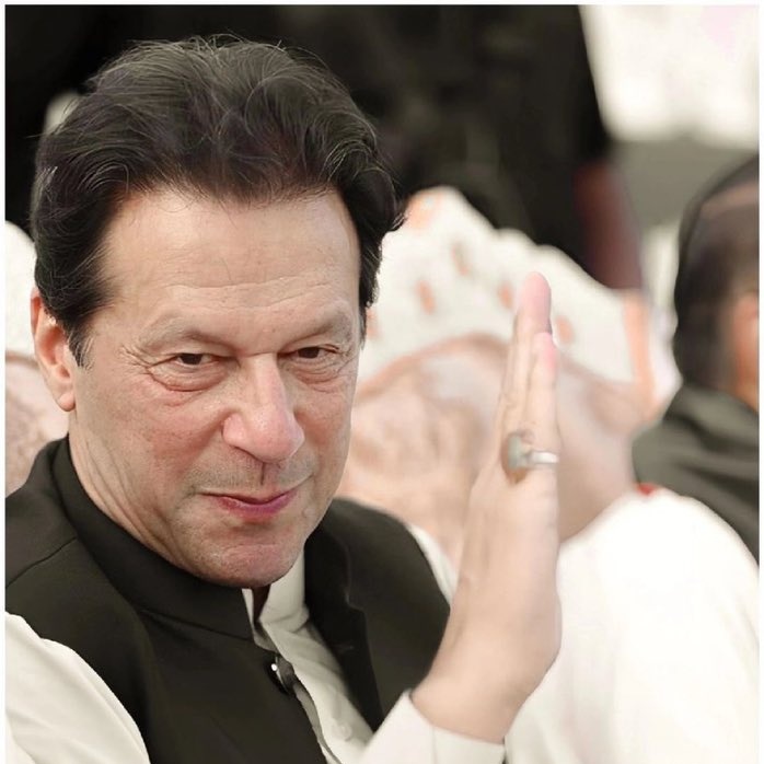 aminu allah ⁽ᵂᵃʳʳᶦᵒʳ ᵒᶠ ᴾᵃᵏᶦˢᵗᵃⁿ⁾ (@aminuallah10) on Twitter photo اڈیالہ جیل کے
قیدی نمبر 804 سے پیار
کرنے والوں اسلام علیکم❤️
<a href="/ImranKhanPTI/">Imran Khan</a>
#کپتان_کا_حکم_ڈٹ_جاؤ اڈیالہ جیل کے
قیدی نمبر 804 سے پیار
کرنے والوں اسلام علیکم❤️
<a href="/ImranKhanPTI/">Imran Khan</a>
#کپتان_کا_حکم_ڈٹ_جاؤ
