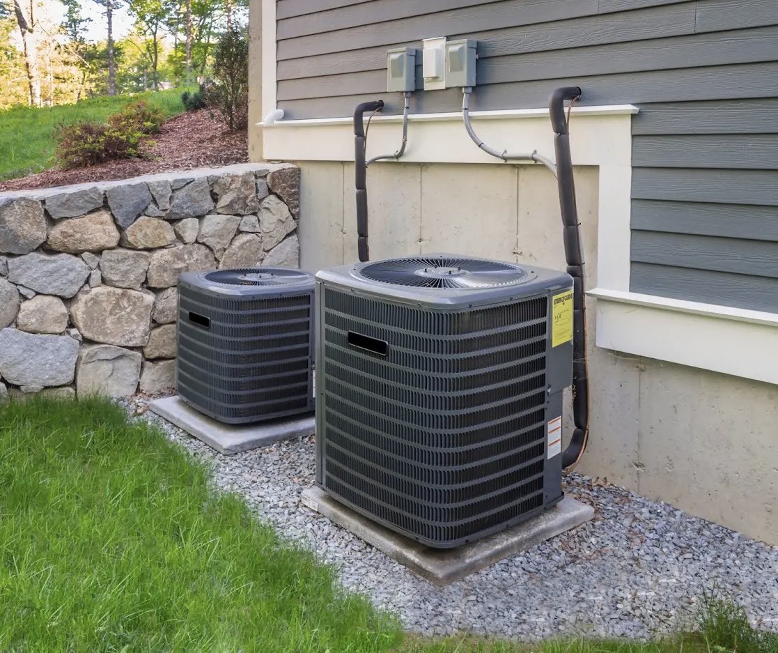 RobertMSterling's tweet image. BREAKING: Disgracred Astronomy CEO Andy Byron announced he recently acquired an HVAC company from a retiring baby boomer. According to Byron, “Small businesses are a cheat code for wealth generation. When I saw the fax machines in their office, the only words I could think were,…