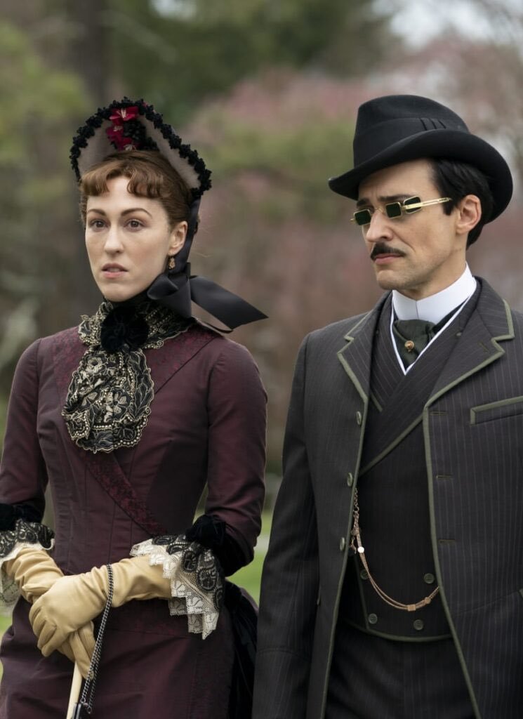 BlackWidow_221B's tweet image. You know that when Oscar Van Rhijn wears his sunglasses, shit is about to go down... My King always serving.
#TheGildedAge