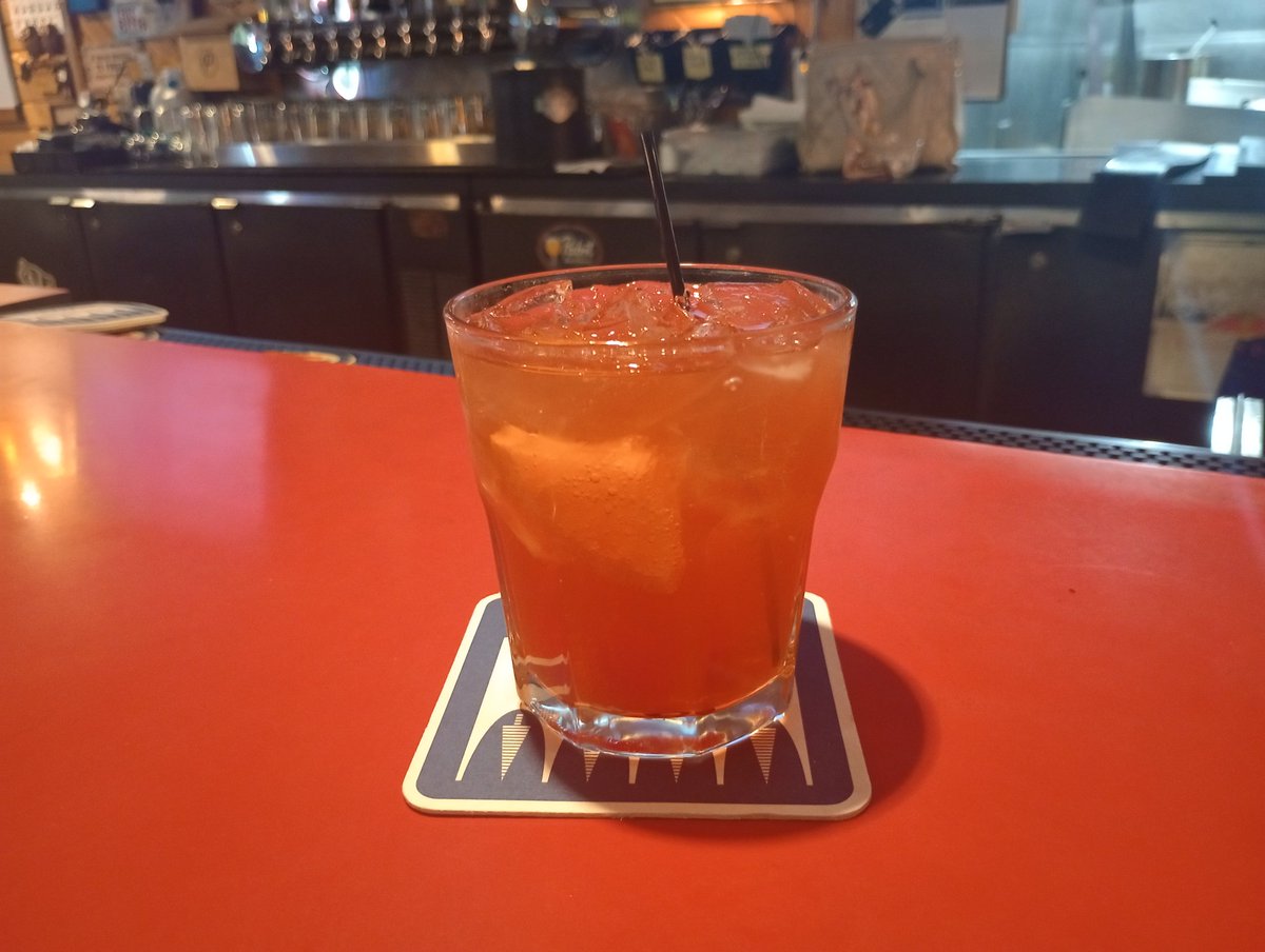 Chris(not)Chelios tweet media