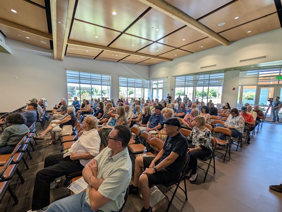 carldemaio's tweet image. Just wrapped up 6 events this weekend to train volunteers for the CA Voter ID Initiative campaign! Thanks to Assemblyman @DavidTangipa for joining me today in Fresno and Bakersfield. Sign up at voteridvolunteer.org