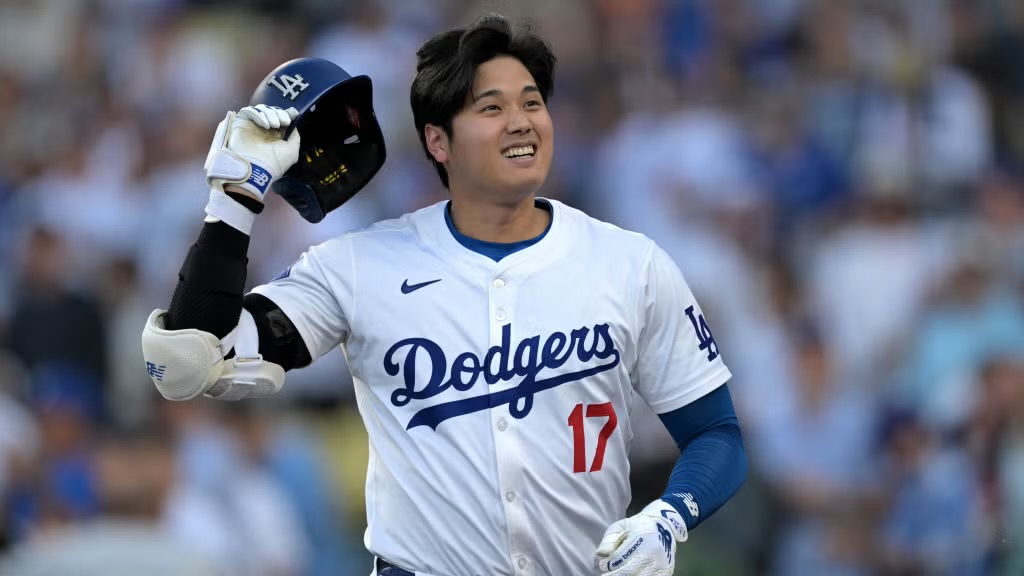 OddsShark's tweet image. How good is Shohei Ohtani?
through 955 games:
➡️Babe Ruth: 240 HR
➡️Shohei Ohtani: 257 HR
➡️Ken Griffey Jr. 551 RBI
➡️Shohei Ohtani: 627 RBI
Through 91 starts:
➡️Nolan Ryan: 607 K’s
➡️Shohei Ohtani: 618 K’s
➡️Clayton Kershaw: 3.16 ERA
➡️Shohei Ohtani: 2.97 ERA
🤯