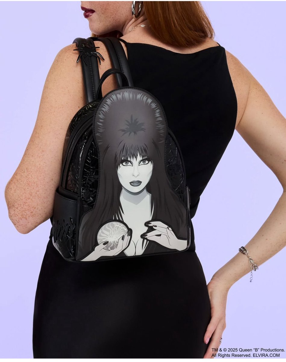 ElviraClips's tweet image. New: Elvira & Loungefly announce 2 Elvira-licensed bags coming out.