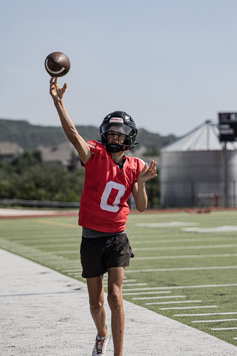 MicahAntoun's tweet image. So grateful to @collincooper10 for these amazing pics!!! #QB #LTHSCAVFOOTBALL #class29 
@LTHSCavFootball