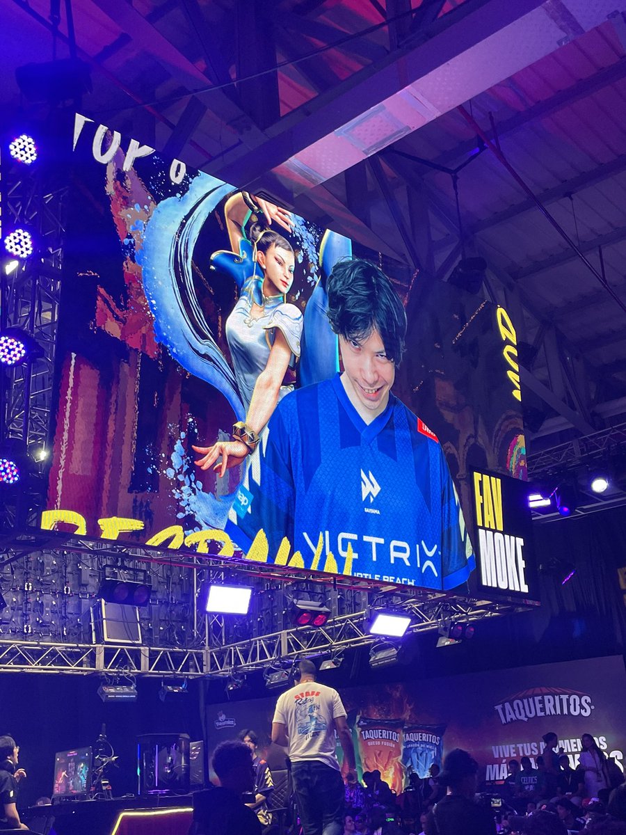 JJGamingBox's tweet photo. Moke is my spirit animal 🦔 

@lllmokelll https://t.co/BNevPVzpXq