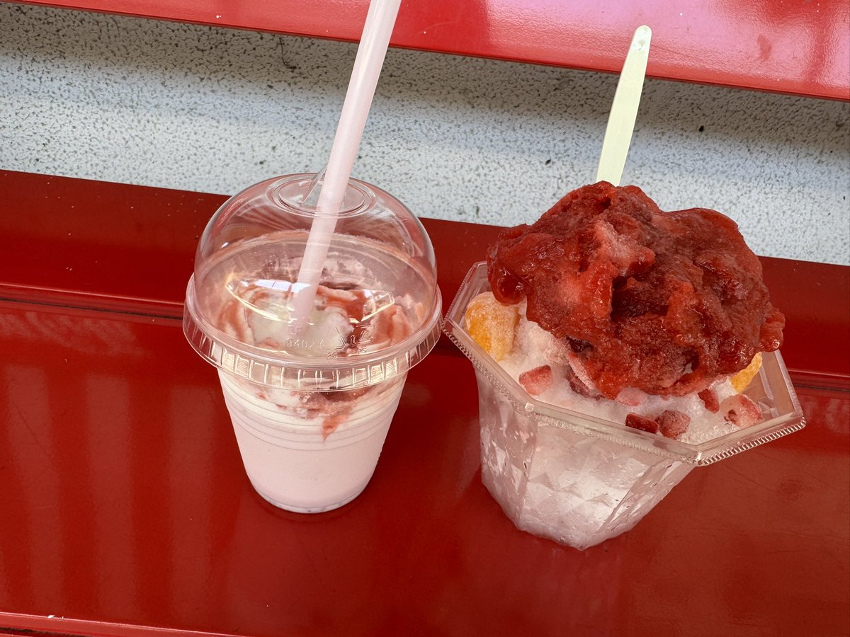 pata2phone's tweet photo. irotoridoriさんで🍓苺づくし🍓 https://t.co/aHVRpoEqLE