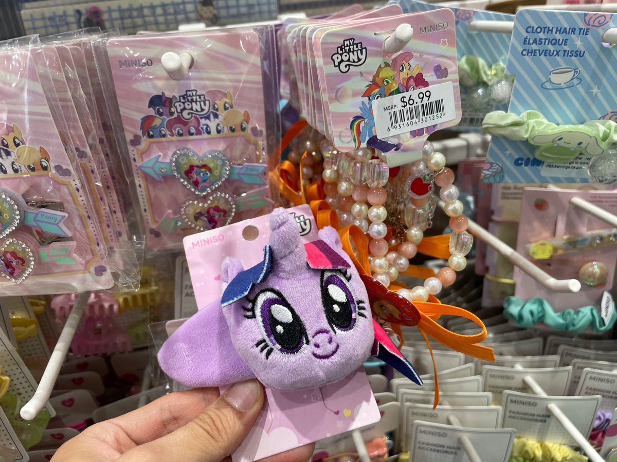 loophoof's tweet image. NEW MLP MERCH AT MINISO!!!!!!!!!!