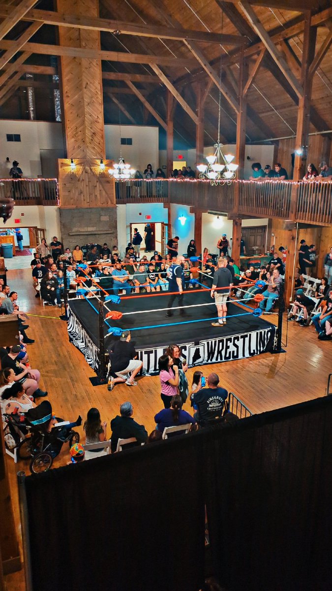 HJohnWalters's tweet image. Thanks to @LWMaine and it's fans. Always a pleasure being back in Maine. See you soon