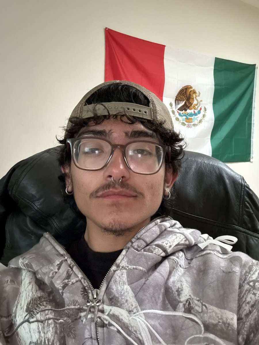 itzbestiebear's tweet image. me the other day feeling very mexican