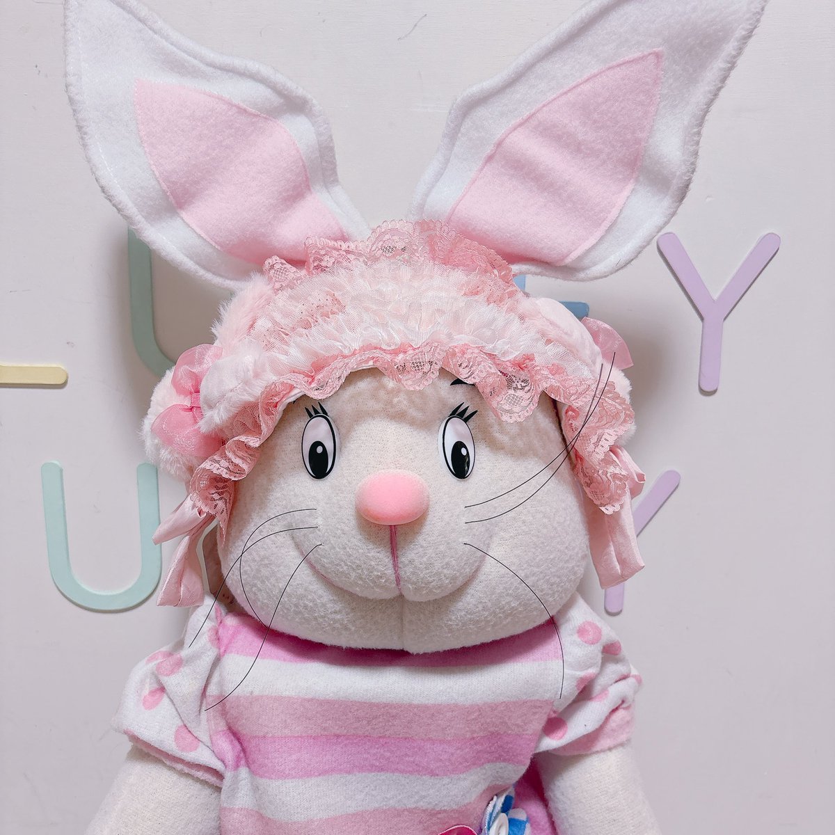 fluffybunnyclub's tweet photo. 🐰フラバニopen🐰
インスタDMからお譲り可能なお品物をご紹介していきますね💓
@otometookaka さまの可愛いぬいぐるみ付きベッドドレス🐰
サイドにコームピンが付いていますので、着脱しやすいです😊
なにより両サイドにうちさちゃんが豪華です✨
是非お迎えください💁🏻‍♀️ https://t.co/IDwWmvQlf9