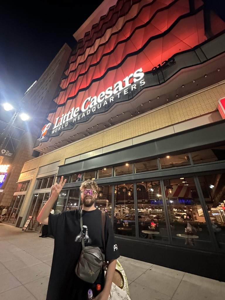cryptorapcalls's tweet image. YNOT at the Pizza Capital of the World (Detroit, Michigan)