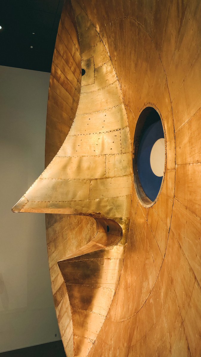 惚れ惚れする横顔✨ 初代“黄金の顔”🌞 📍EXPO'70パビリオン #太陽の塔