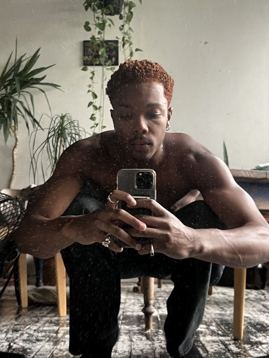 blacrobat (@kd0g1101) on Twitter photo 