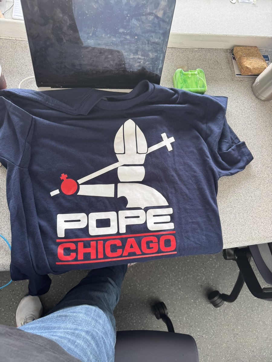 SmittyOnMLB's tweet image. I got this shirt for my dad so the Chicago trip was a success