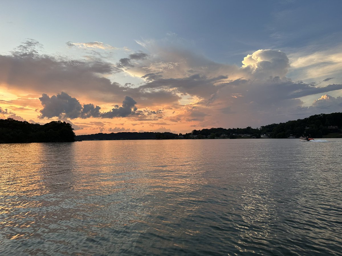 brianhtapp's tweet image. Great afternoon on the lake!