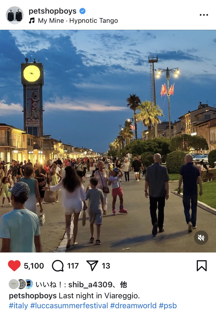margaretpsb's tweet image. #pettext  ニールとクリスはライブでイタリアViareggio滞在中。

仲よくお散歩ちゅう