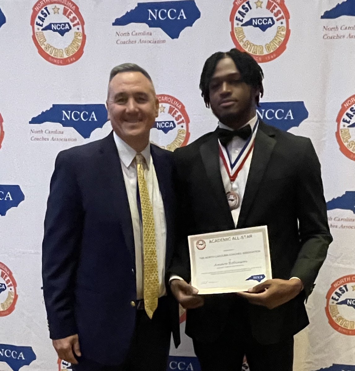 MtTaborMBBHoops's tweet image. Great evening in Greensboro tonight as @AmareCertified was recognized as a NC East -West AllStar at the AllStar Banquet.