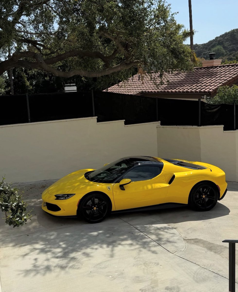 ra ra girl³²⁷ tweet media