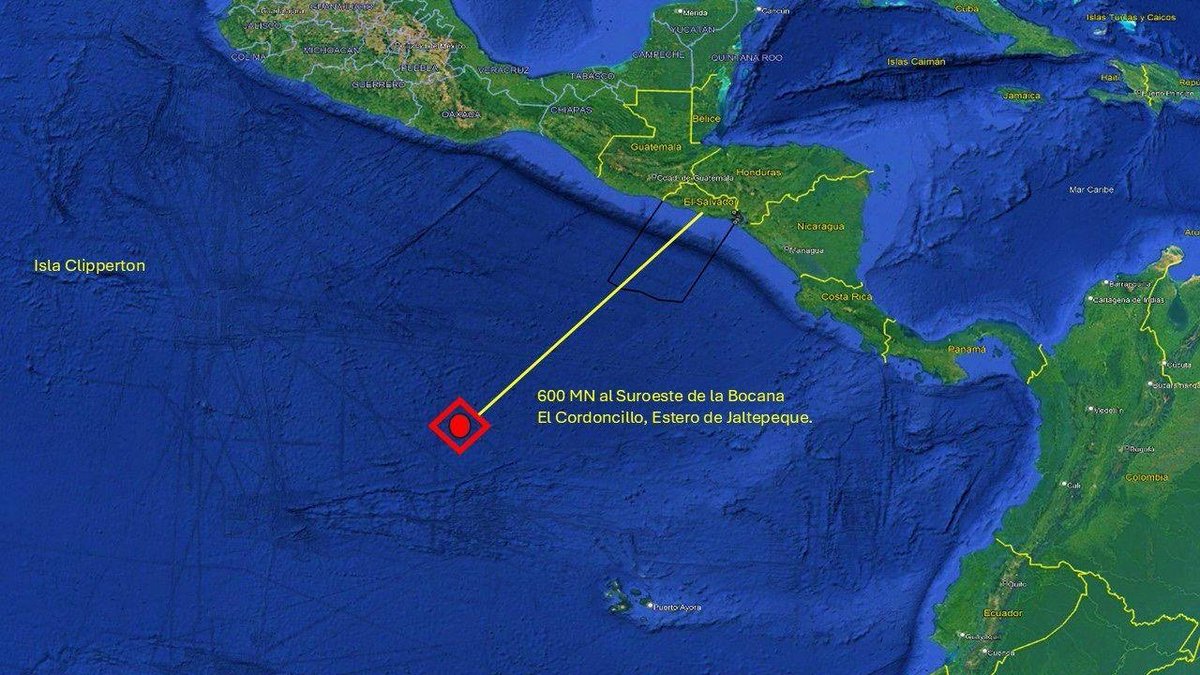 nayibbukele's tweet image. Nuestra Marina Nacional interceptó una embarcación de bajo perfil (LPV) a 600 millas náuticas (1,111 kilómetros) al suroeste de la Bocana El Cordoncillo, Estero de Jaltepeque.
A bordo iban tres narcotraficantes, dos ecuatorianos y un colombiano.
Transportaban 1.3 toneladas de…