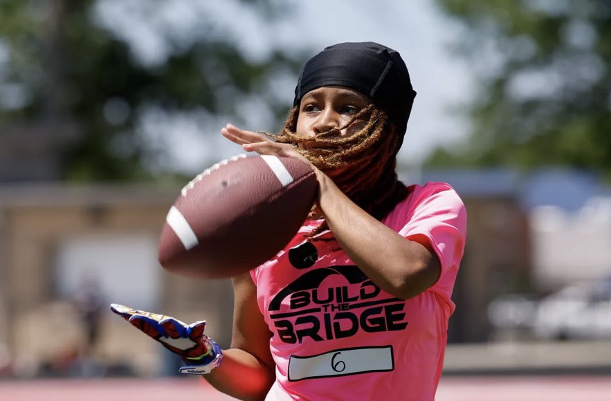AlyssaAlex26's tweet image. photos from the flag football build the bridge showcase this weekend! @kahari_hicks Thank you for having me at this amazing event. I’m extremely grateful to for the chance to showcase my abilities in front of college coaches!
@MacStephens @CoachCJohnson5
@TheJoeEwell @CoachBStep
