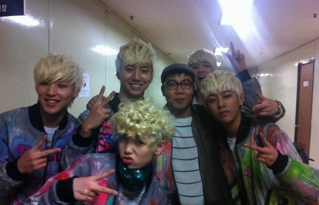bap_edits's tweet photo. OT5 B.A.P with Hwang Hyunhee on KBS Gag Concert 120304 https://t.co/Rh0ivjlaKw