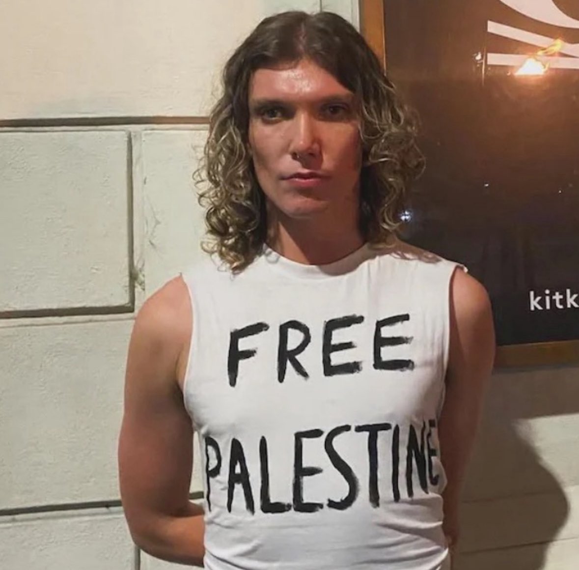 Oli London tweet media