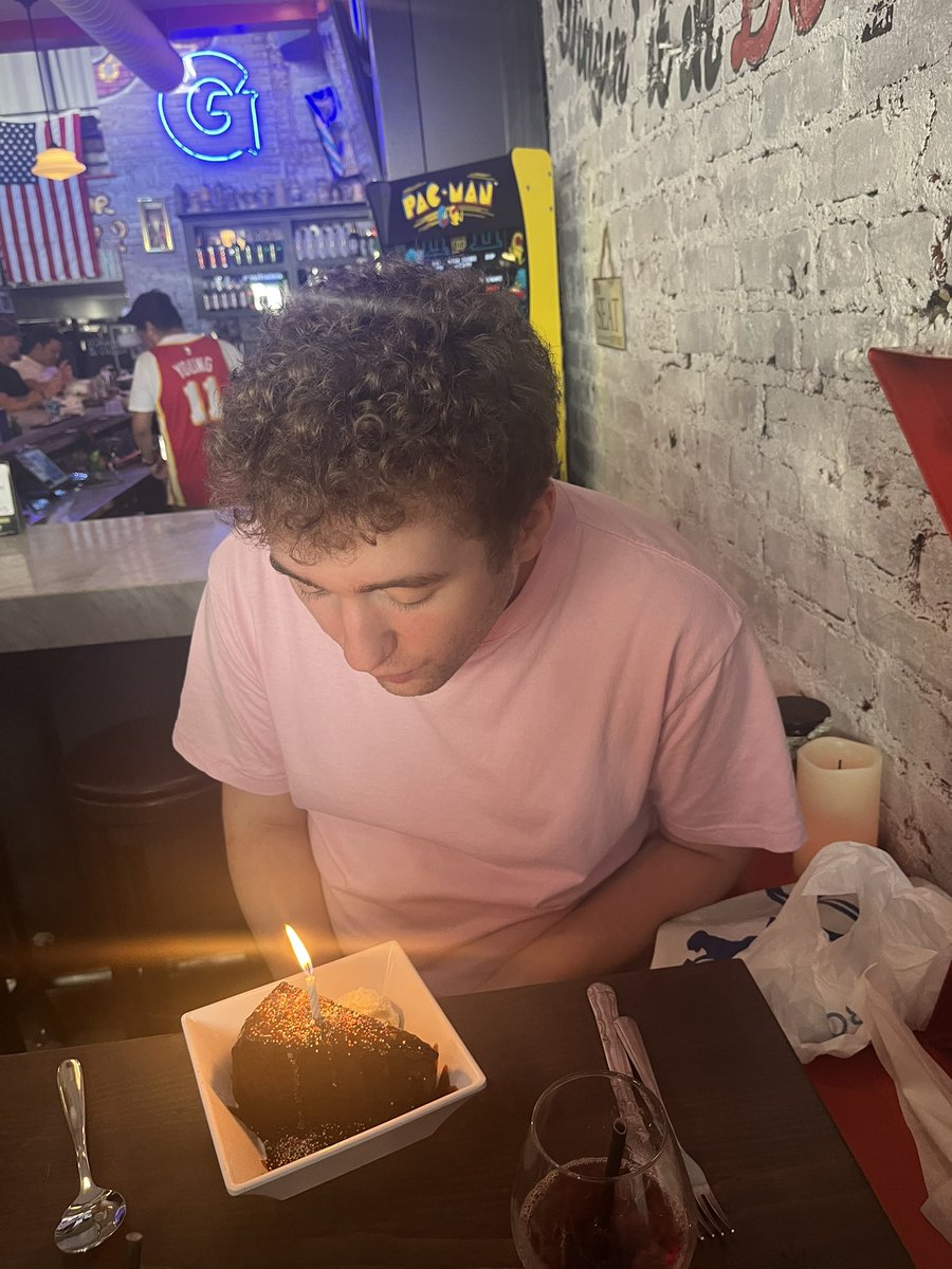 MaxMaaxMaaax's tweet image. Got to celebrate my wonderful boyfriend @KolinComposer’s birthday today with friends via an escape room (we made it out!) and some wings 😌
Love you so much, baby! 🥳❤️