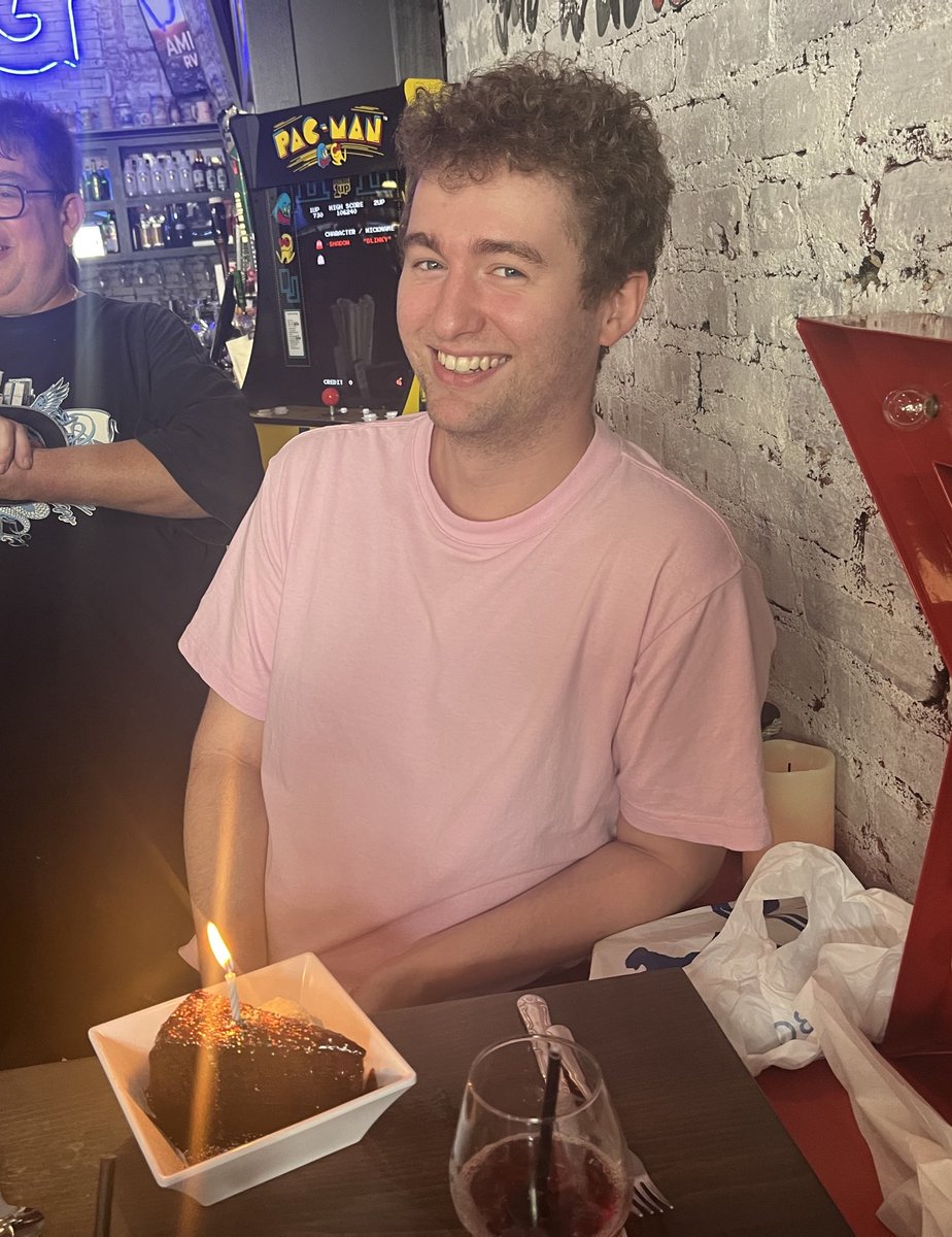 MaxMaaxMaaax's tweet image. Got to celebrate my wonderful boyfriend @KolinComposer’s birthday today with friends via an escape room (we made it out!) and some wings 😌
Love you so much, baby! 🥳❤️