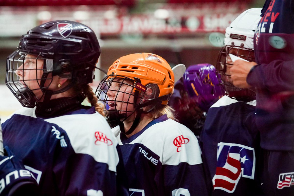 usahockey's tweet image. Game two of three is in the books at the Girls National U19 Training Camp, driven by @AAAClubAlliance!
Team White topped Team Navy 6-4, powered by a two-goal night from Nina Rossi. The teams face off one final time tomorrow morning—catch it live on USAHockeyTV.com!