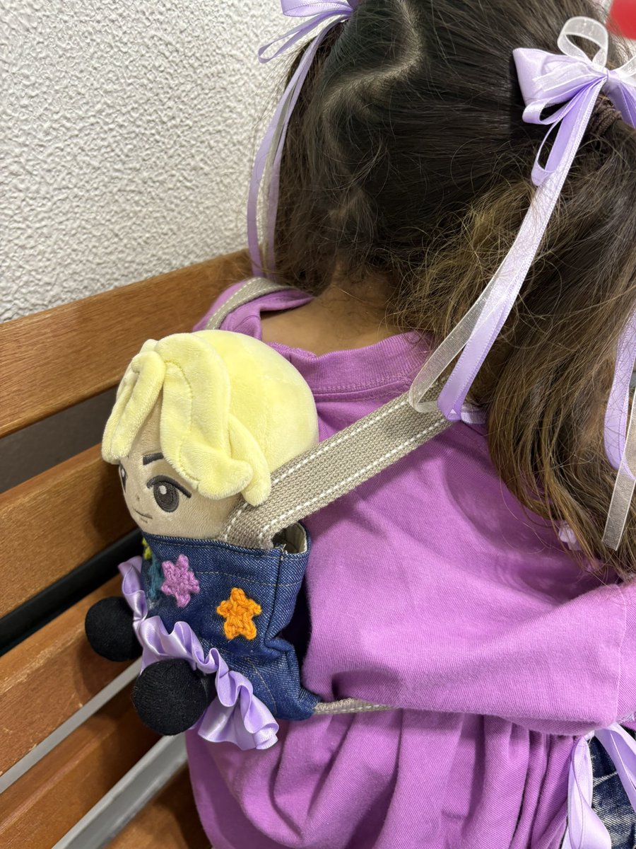 com_hayyua's tweet image. ひゅうちんに会えるのめちゃくちゃ楽しみにしている👧🏻💜
テンション高すぎる娘のおかげで緊張吹っ飛ぶ😂✨

#コムドット
#BESIDE
#お渡し会