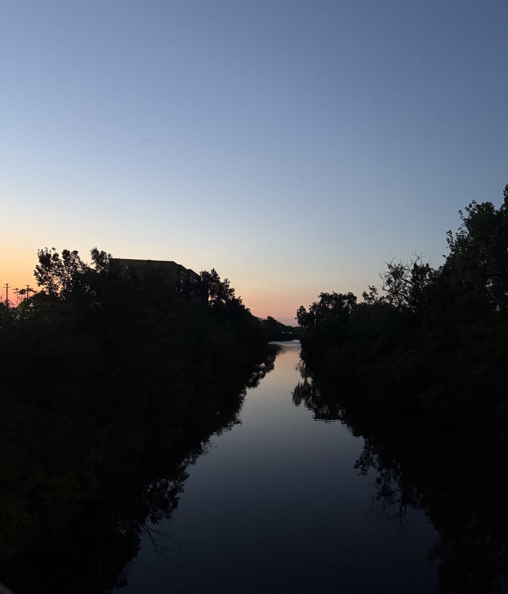 Melissybk's tweet image. I love going for late bike rides.