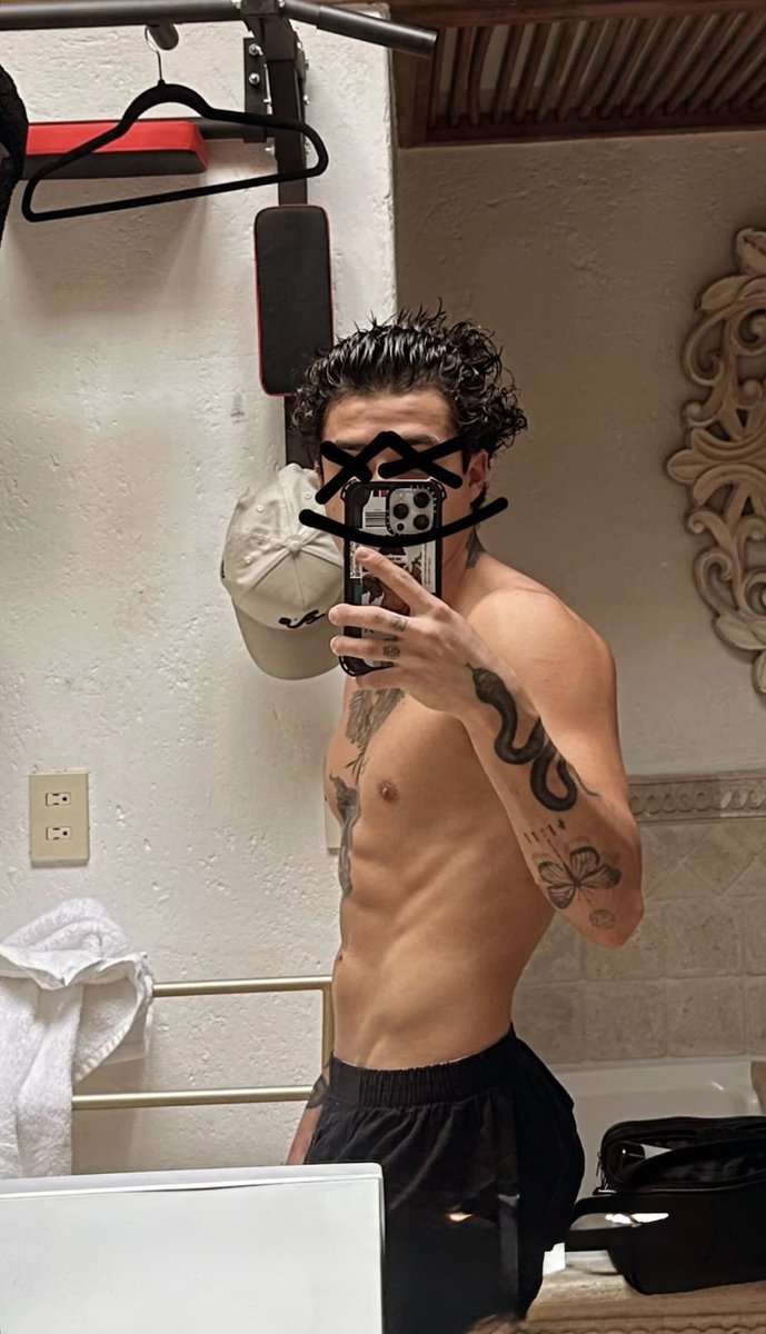 CrewMBcdmx's tweet image. muerde? 🫦 @mariobautista_