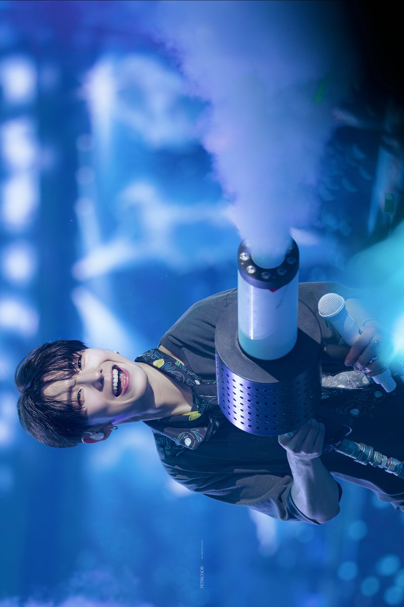 PETRICHOR_MX's tweet image. 250720 CONNECT X #๊ธฐํ
10๋
์ด ์ง๋๋ ๋ณํจ์๋ ๋๋ฅผ ์ด๋ป๊ฒ ์ฌ๋ํ์ง ์์ ์ ์๊ฒ ๋.
#MONSTAX #MONSTA_X #๋ชฌ์คํ์์ค #KIHYUN #์ ๊ธฐํ