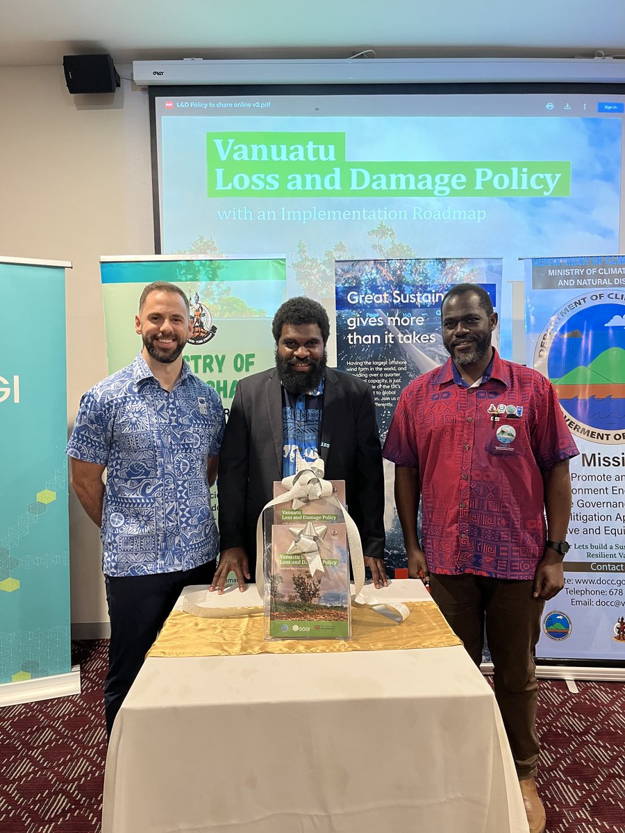 UNDP_Pacific's tweet image. Vanuatu’s Ministry of Climate Change Adaptation, Meteorology and Geo-Hazards, Energy, Environment and National Disaster Management has launched a national Loss and Damage Policy, marking a historic milestone in global climate action.
Read more: zurl.co/stuHu