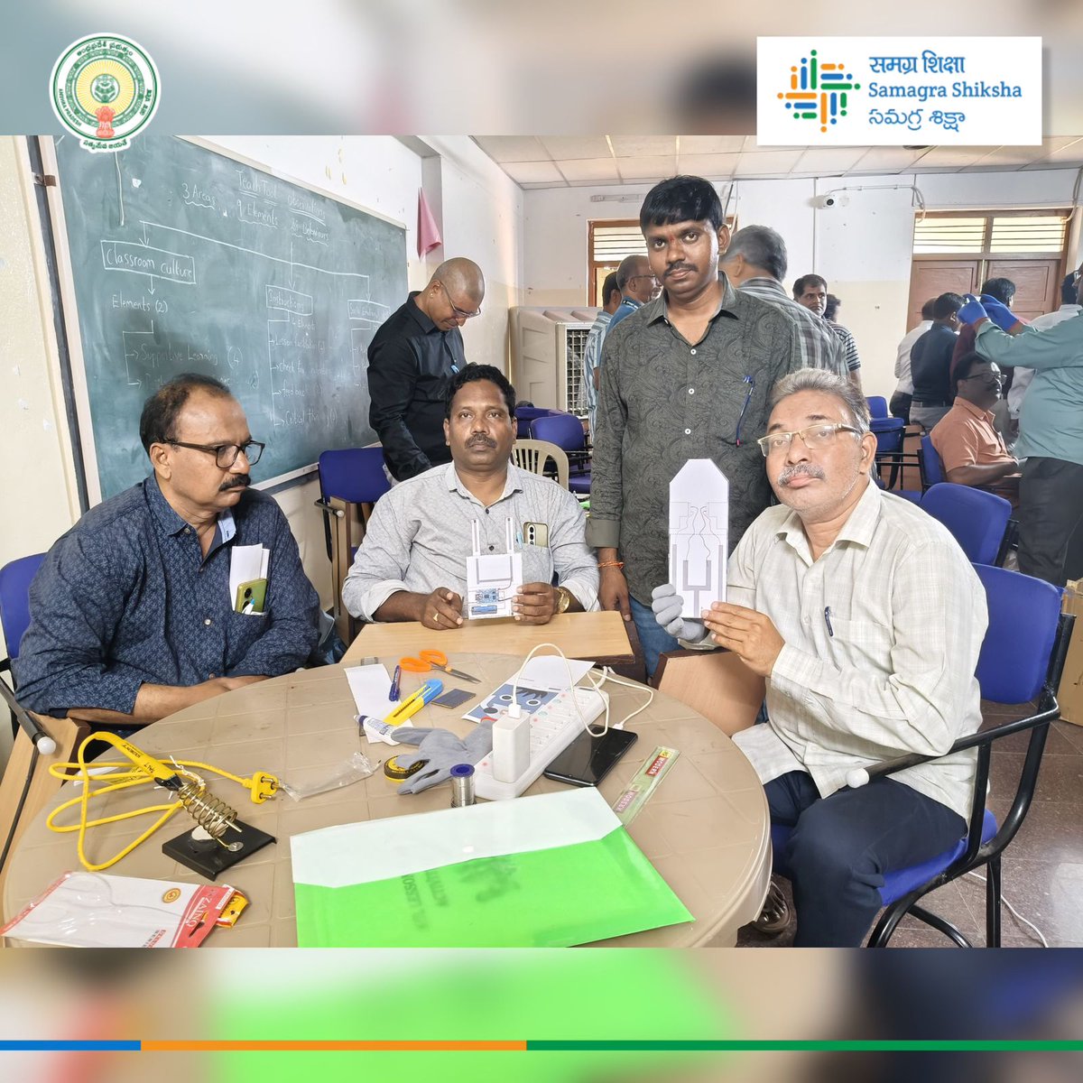 SamagraAP's tweet photo. ๐ง Where Young Minds Build Tomorrowโs Solutions
The State-level ATL Workshop brought together passionate educators and experts to foster creativity and hands-on learning in students-paving the way for future scientists and innovators.
#ATLWorkshop #STEMEducation https://t.co/M9APy2crvw
