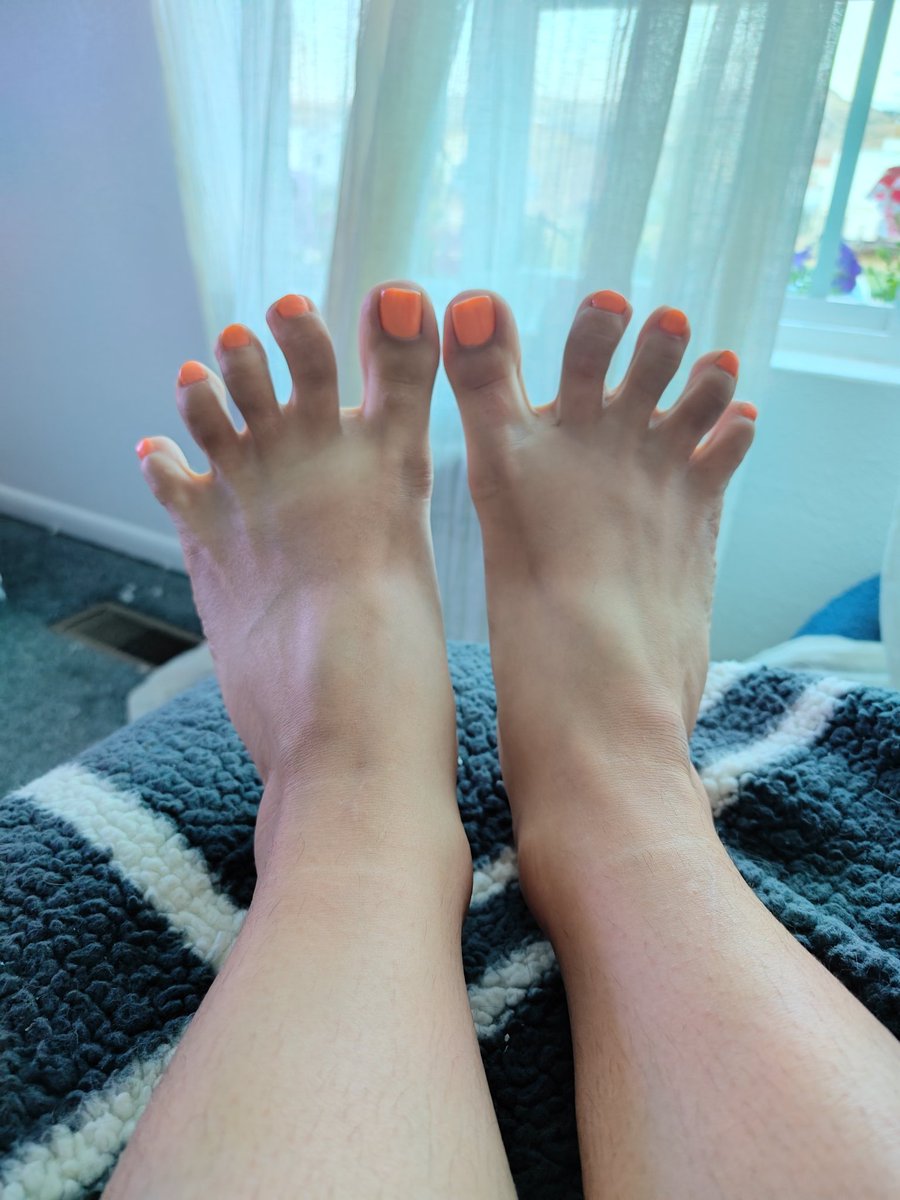 lurking_4fun's tweet photo. I had a surgery and feel a little like shit. Send me some good wishes, pretty please🥺 #feet #feetworshi̇p #feetfetısh #feetaddict #feetfeed https://t.co/DvvHhKe7Aj