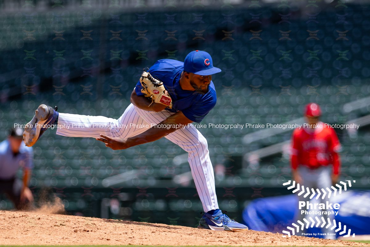 phrakephoto's tweet image. Miguel Cruz (80) LHP ACL Cubs IFA 2023 DR #cubs #GoCubsGo #BeHereForIt #cubtogether #chicagocubs #gocubsgo #flythew #cubbies #Cachorros @cubszone @CubsDen @IamCubsessed @realcubsinsider
#CubsProspects #cubsmilb #ivyfutures
#ACL #ArizonaComplexLeague