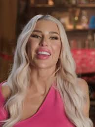 Kitt Noire tweet media