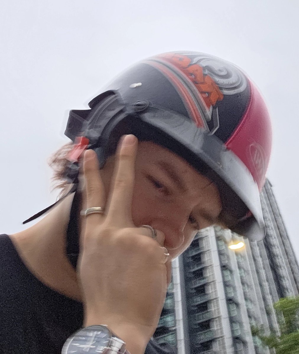 leonbrocco's tweet image. Road to Debut แต่เมื่อเช้า Road to กลับไปเปลี่ยนแจ็กเก็ตที่ห้อง เพราะแต่งตัวไม่เหมือนเพื่อน
MCHOICE TRAINEE RTD PRESS TOUR #MchoiceTraineeRTD