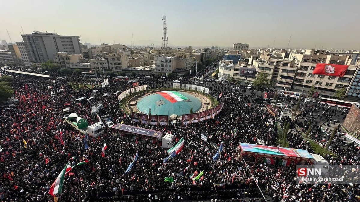 fataaaamh's tweet image. دشمنان خبیث وجنایتکاروخائنین داخلی بدانند وحدت وانسجام ویک پارچگی ملت نجیب وبصیر وباهوش ایران از موشکهایش واز بمب اتمی برای شما خطرناکتروسوزناکتر است وبدانیداین وحدت اززمان انقلاب تاظهور منجی عالم بشریت به فرماندهی رهبرشجاع ایران ادامه خواهد داشت.
#منافق_بسه_دیگه
#قیچی_تفرقه