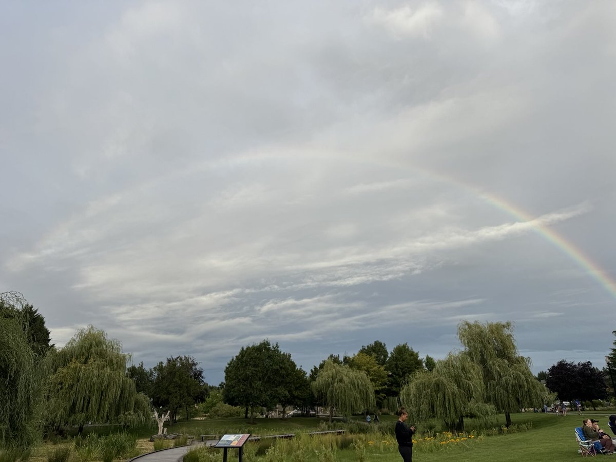 As seen over east Vancouver… ⁦<a href="/KOINWeather/">KOIN Weather</a>⁩