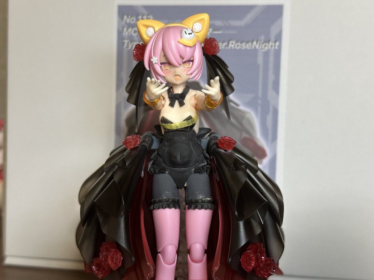 先日boothで購入した<a href="/ria9_BRF/">ria⑨@BadRabbitFactory工場長</a> さんのウェディングマオちゃんスカート完成とバニー仮組み完了！
付属の足が全体的にかなりぷらぷらだけどどうやって固定しようか…